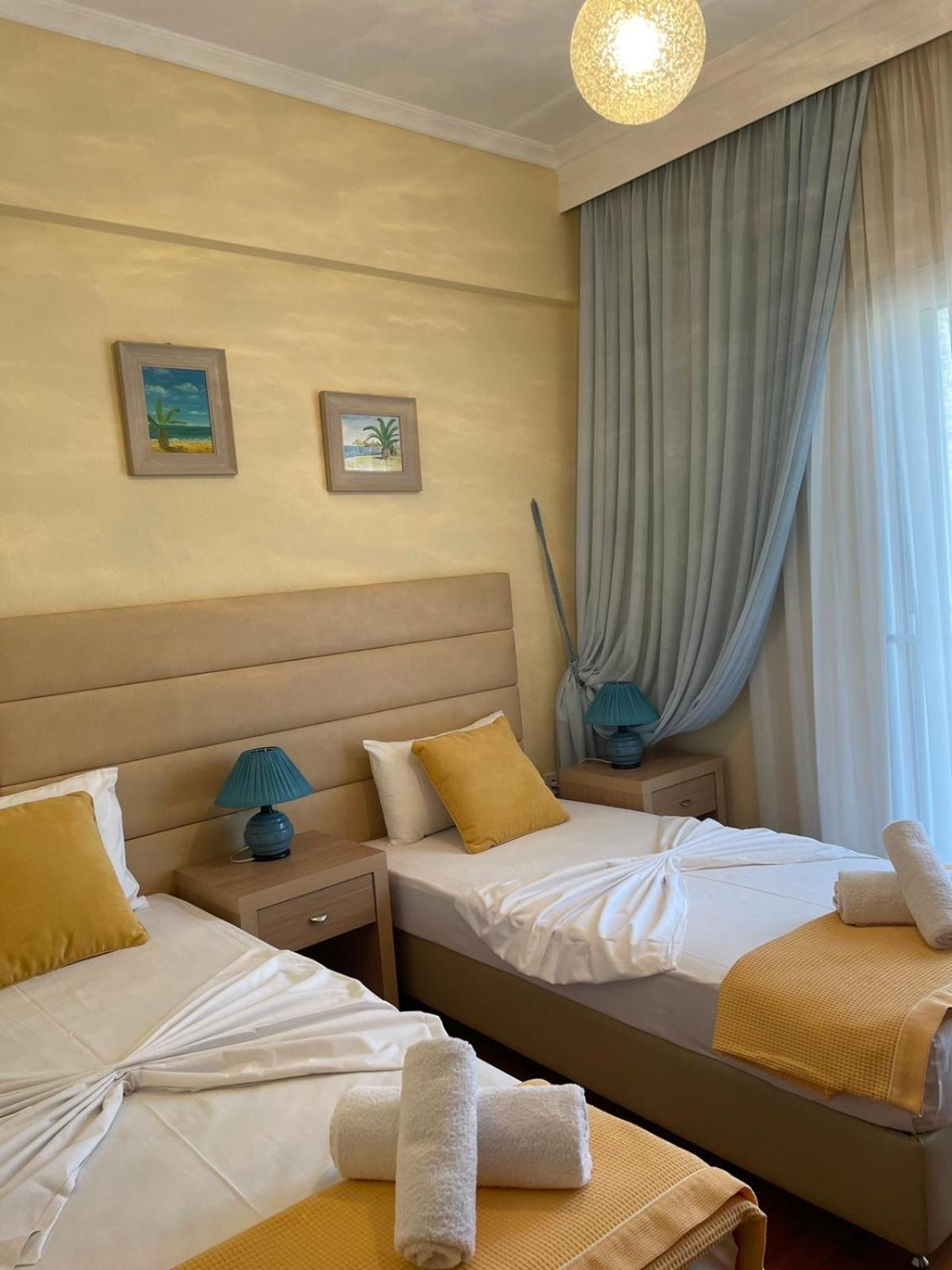 Maria Apartments Paralia Dionysiou Exterior photo